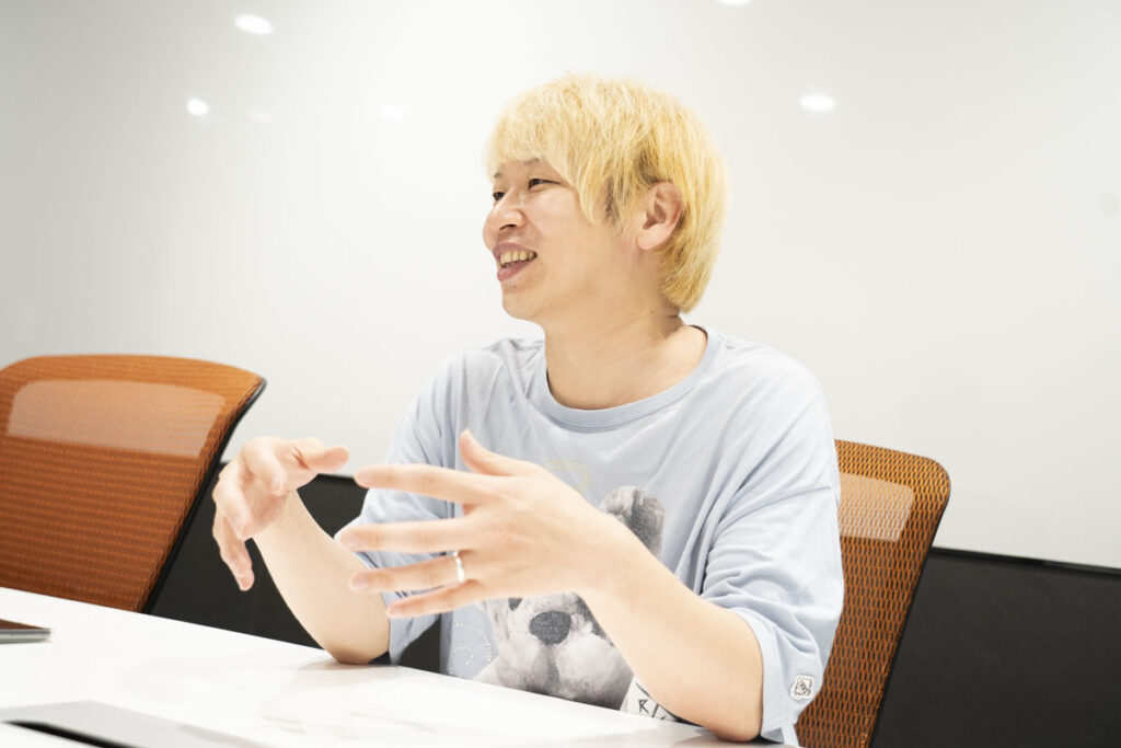 ろくろを回すマツタケさん
